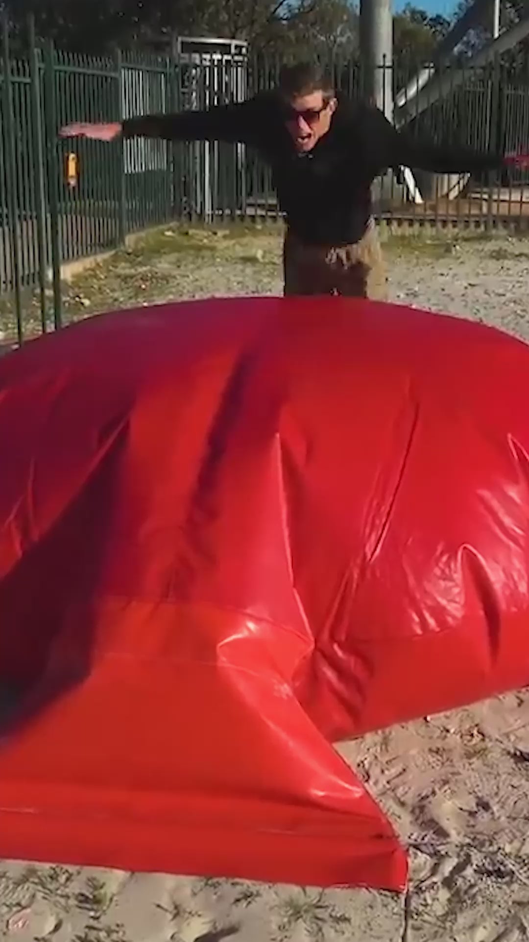 Cargar video: 